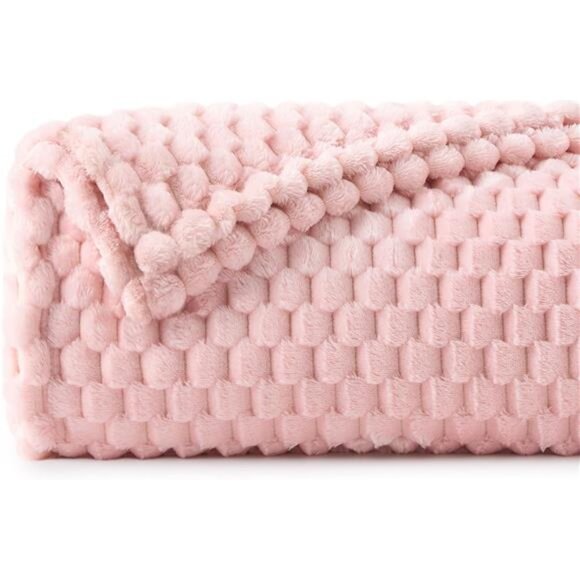Fleece Blanket 3D Jacquard Throw Pink Soft Cozy Warm Plush Decorative Blanket - Picture 2 of 7